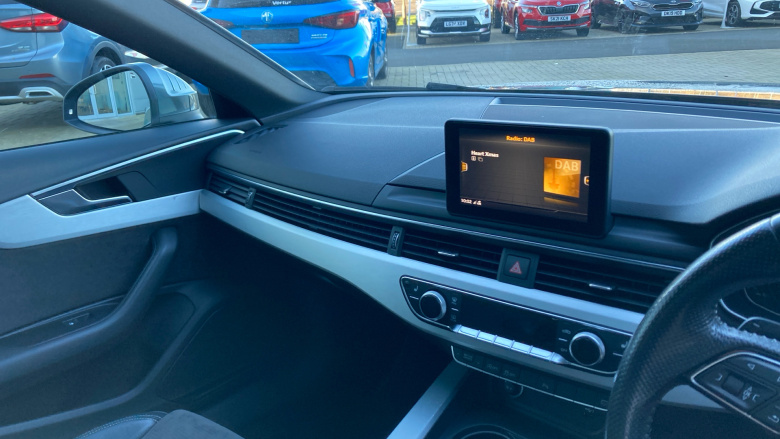 Audi A4 2.0T FSI S Line 4dr S Tronic [Leather/Alc] Petrol Saloon